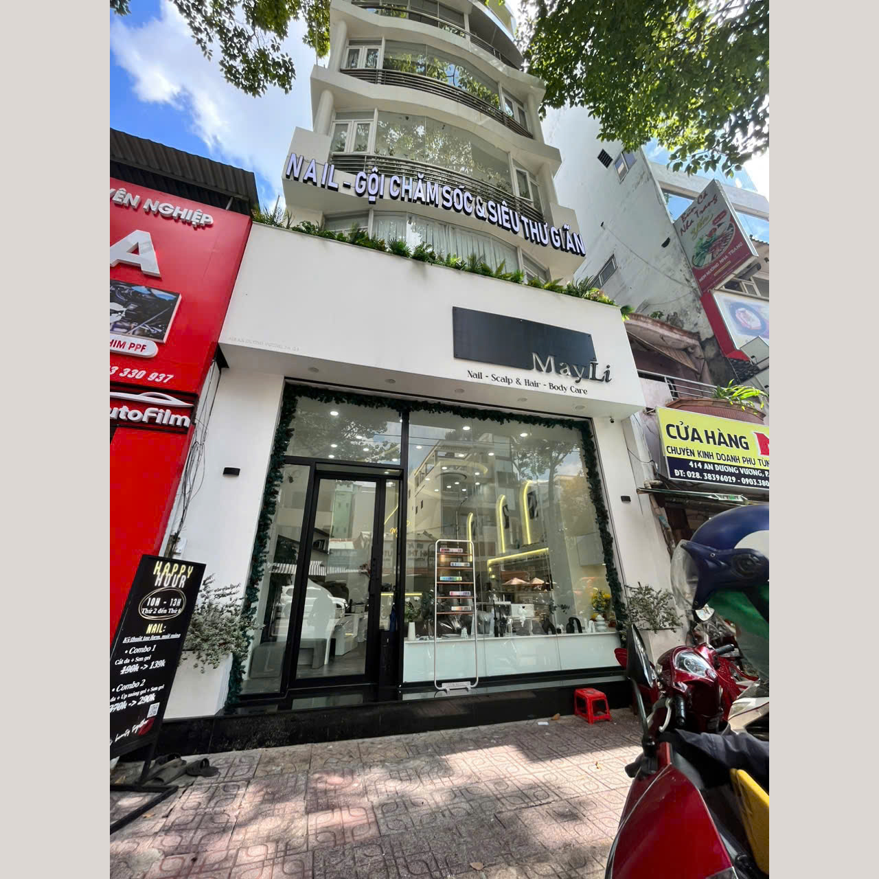 CUNG CẤP GIƯỜNG, GHẾ, KỆ VÀ DỤNG CỤ NAIL TẠI MAYLI SPA Q3.